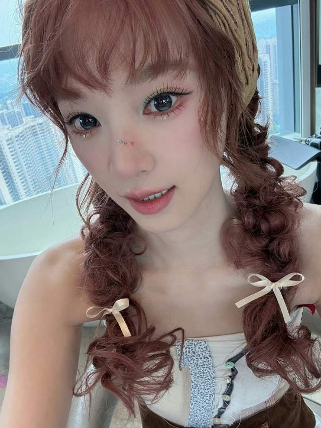 浪姐7黄灿灿拿到全季通告费，化身打工人嘴替，和曾沛慈关系成谜，图片 1